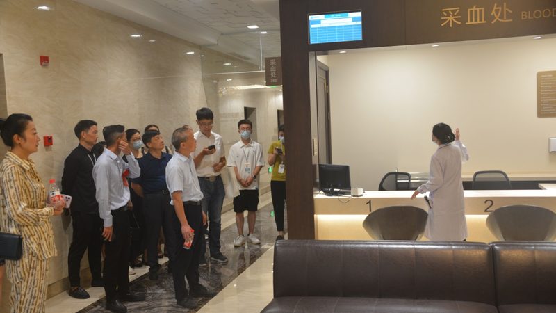 目前市场上常见的防护手套材质主要有以下几种：